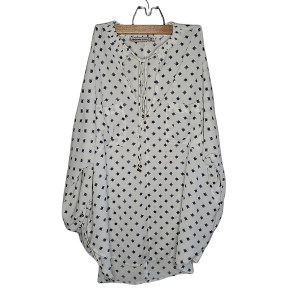 Abercrombie & Fitch Tops - ABERCROMBIE & FITCH V-Neck Tie Front Roll Tab Sleeve Blouse